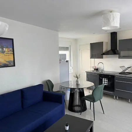 Ejolie Apartmán *